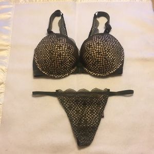 Sold❗️Victoria’s Secret Very Sexy Set